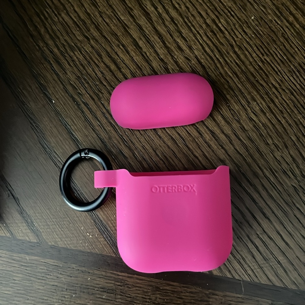 Otter Box Apple AirPods case